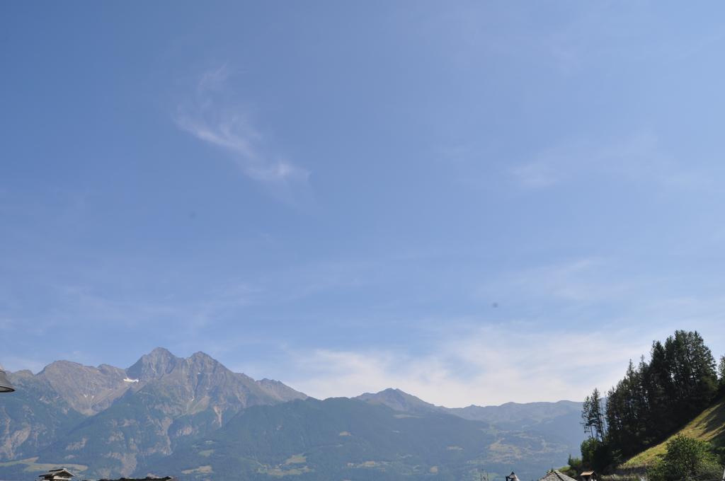 Apartamento Le Foyer De La Ferme Aosta Exterior foto